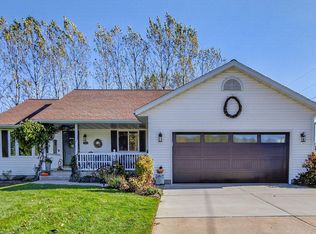 1821 Dorret Rd, Eau Claire, WI 54703