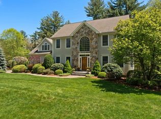 18 Battle Flagg Rd, Bedford, MA 01730