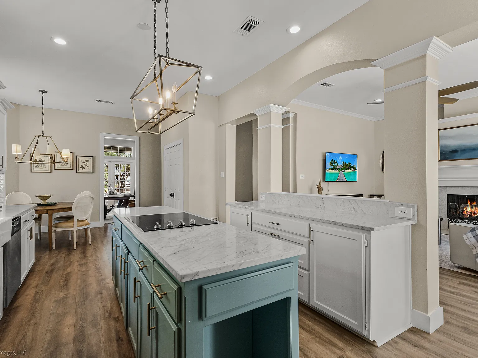 3 bed, 2081 sqft, $4,850 — Photo 3