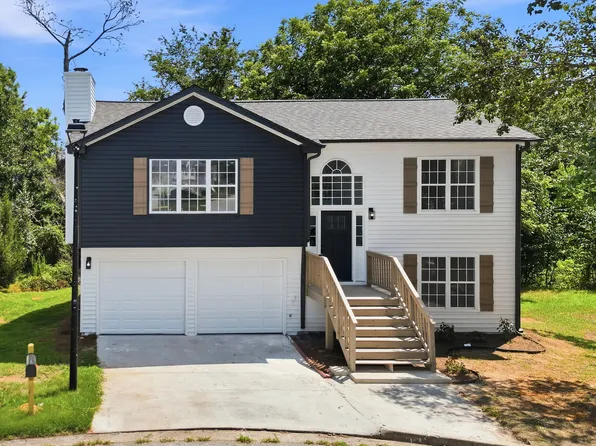2704 Field Spring Dr, Lithonia, GA 30058