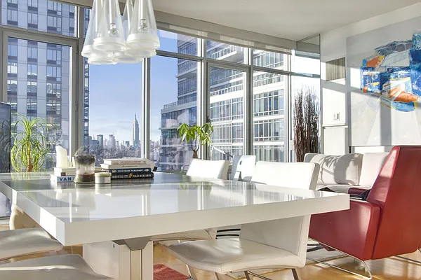 Rented by Compass | media 28