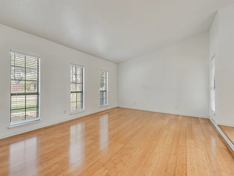 3316A John Muir Ct — Photo 8