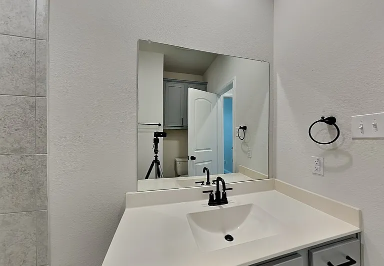 8441 Royal Star Rd — Photo 17