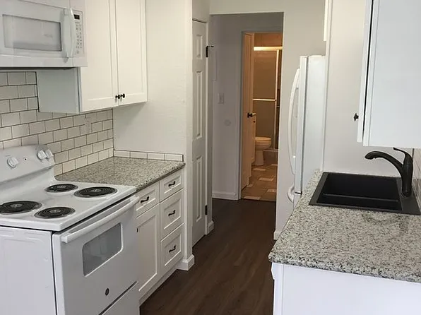 400 S Saliman Rd APT 37, Carson City, NV 89701