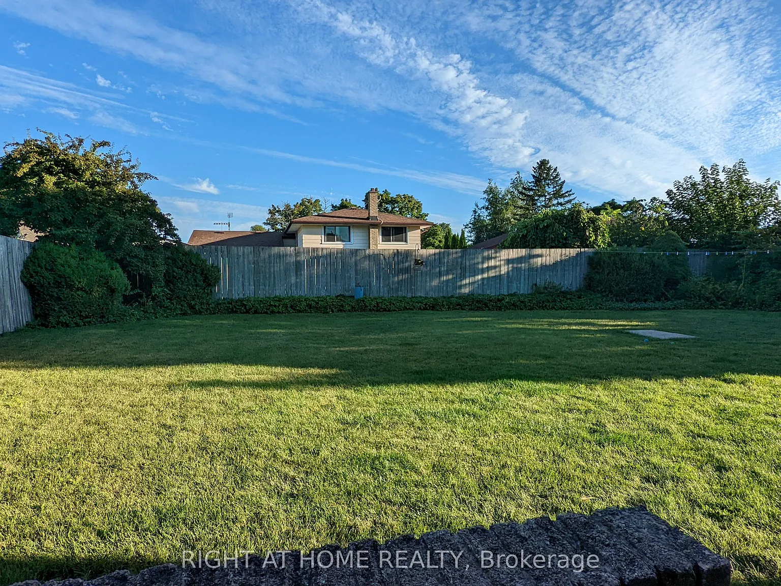 2 bed, $1,650 — Photo 2