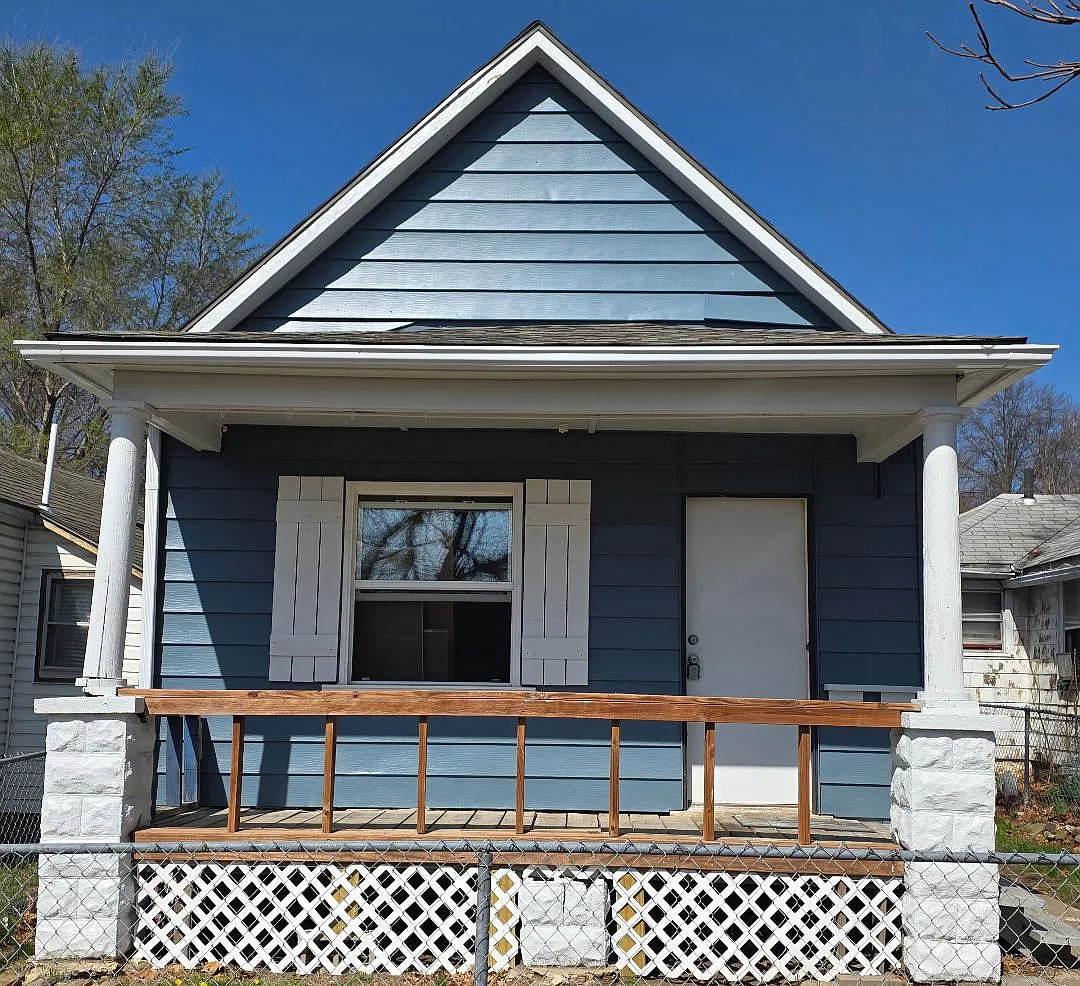 2 bed, 658 sqft, $1,100 — Photo 1