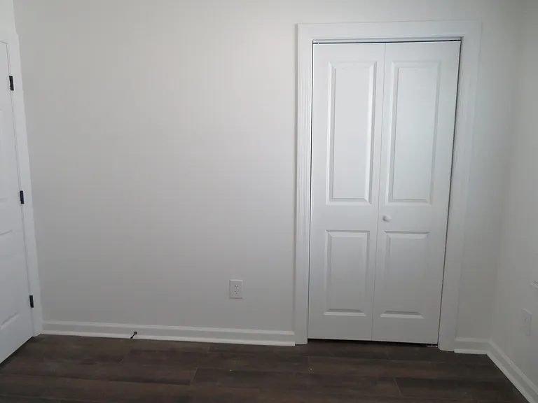 7895 Pavilion Dr — Photo 31
