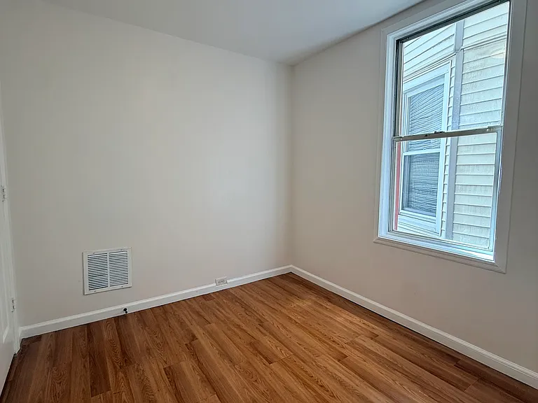 165 Lembeck Ave #1 — Photo 8