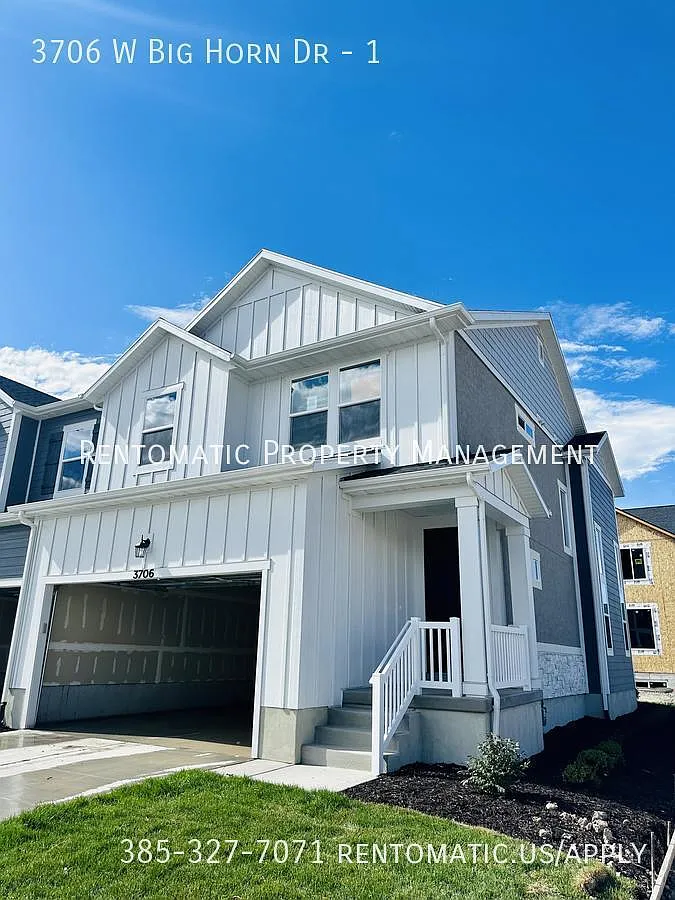 3 bed, 2.5 bath, 2332 sqft, $2,394 — Photo 1