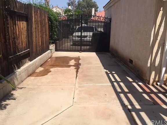 3rd image of 11969 Venetian Dr