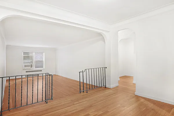 Rented by B Gans Management | media 9