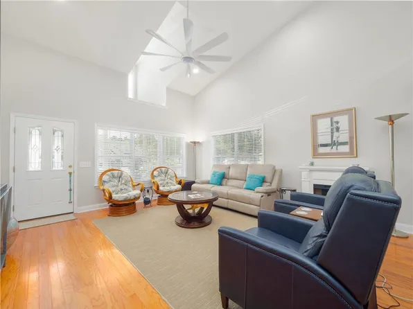 130 Peppertree Crossing Ave, Brunswick, GA 31525