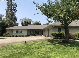 239 Maplewood Ln, Roseburg, OR 97471