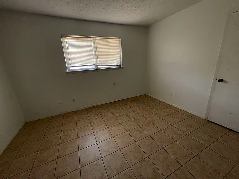 Second Bedroom with Walk-in Closet