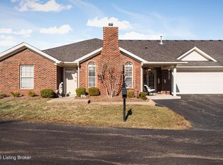 5217 Sand Wood Ln, Louisville, KY 40272