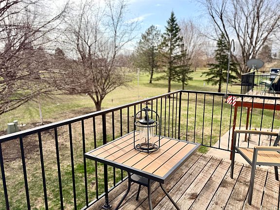 3rd image of 106 Villa Rd
