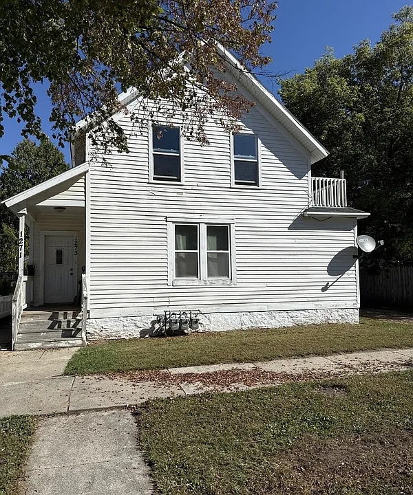 1271 Cherry St