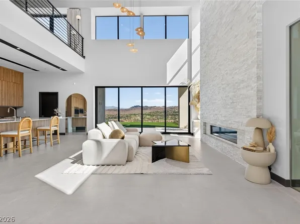 38 Sand Star Ln, Henderson, NV 89011