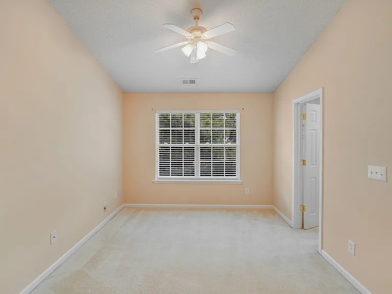 15021 Deshler Ct — Photo 21