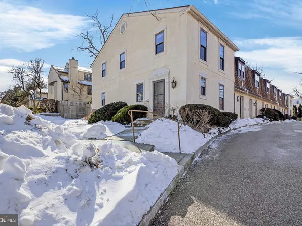 22 Llanfair Rd Unit 1, Ardmore, PA 19003