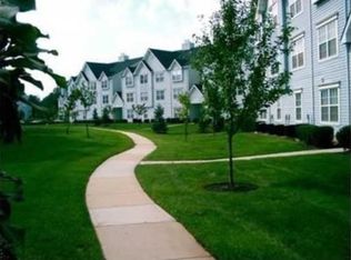 75 Prestwick Way, Edison, NJ 08820