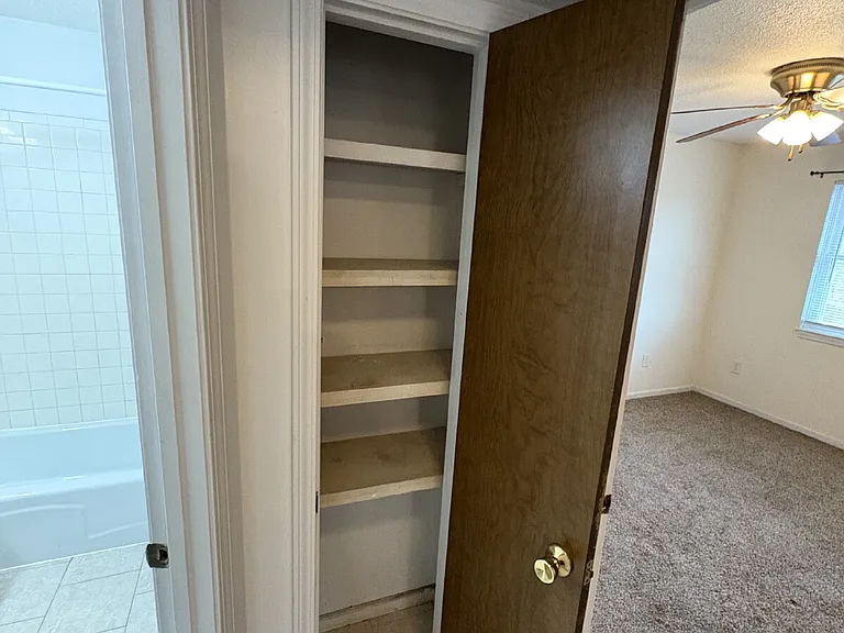 1030 Southpark Dr #7 — Photo 9