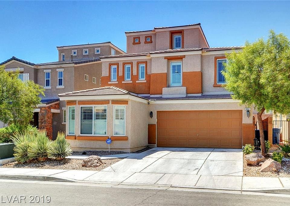 1st image of 8867 Canyon Saddle St