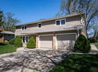 2170 W Greenwood Rd, Glendale, WI 53209