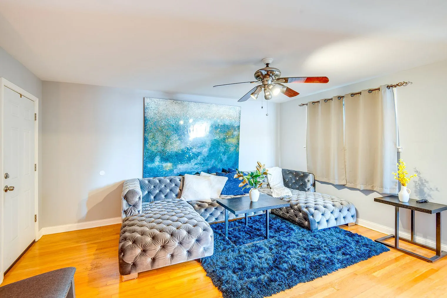 2 bed, 1.0 bath, 1399 sqft, $3,612 — Photo 1