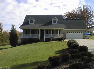 104 Laurel Glen Ct, King, NC 27021