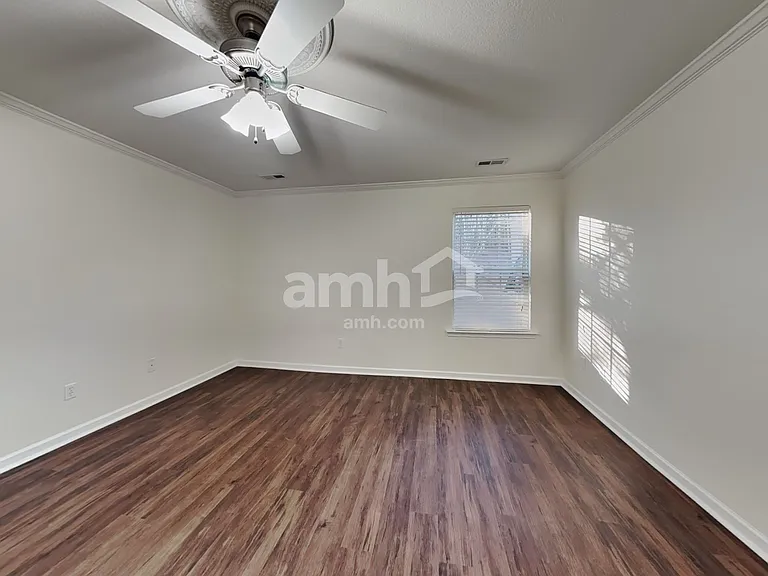 201 Cassidy Ct — Photo 8