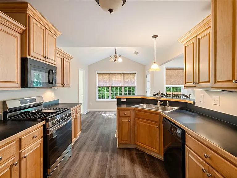 6920 Autumn Hills Dr — Photo 7