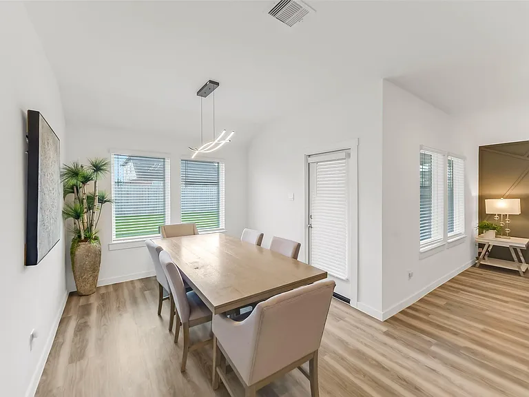 9515 Chelsea St — Photo 22