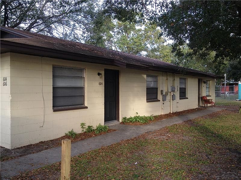 2nd image of 606 Kansas Ave