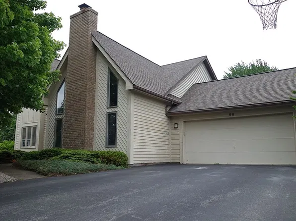 66 Webwood Cir, Rochester, NY 14626
