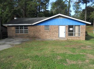 216 Stephen Ave, Laurel, MS 39440