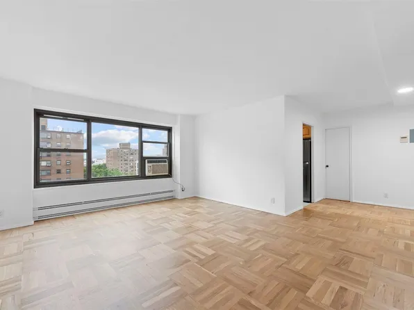 21-36 33 Road #12D, Astoria, NY 11106