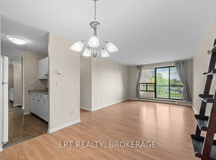 17 Eldon Hall Pl #303, Kingston, ON K7M 7H5