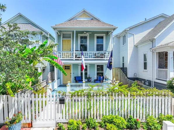 3010 Bernardo De Galvez, Galveston, TX 77550