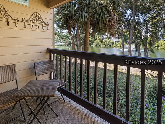 2nd image of 40 Folly Field Rd APT B4