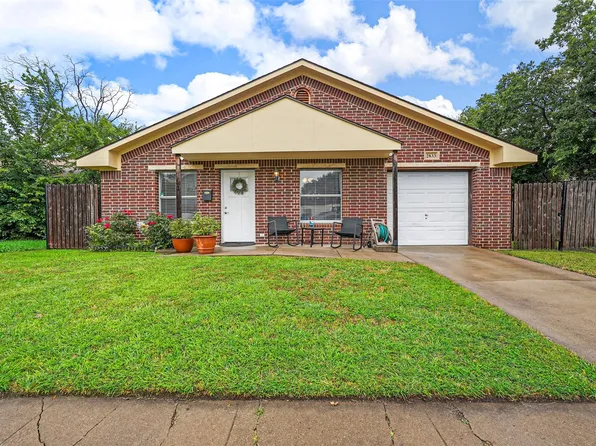 2833 Gordon Ave, Fort Worth, TX 76110