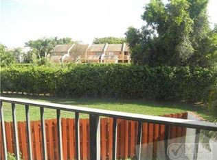 3674 Victoria Dr, West Palm Beach, FL 33406