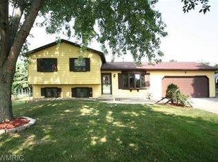 58428 W Greenfield Ct, Three Rivers, MI 49093