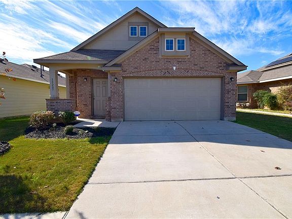 3rd image of 15207 Walcott Dr