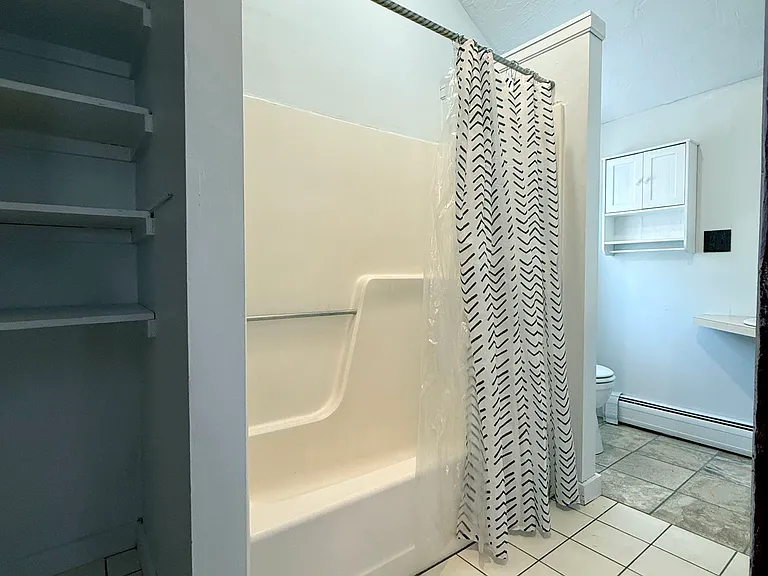 256 Park Ave — Photo 14