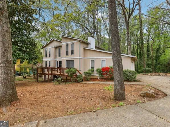 5296 Golfcrest Cir, Stone Mountain, GA 30088