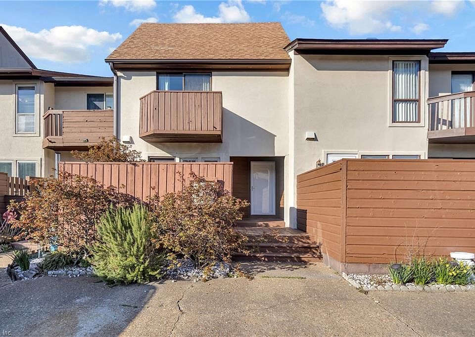 1st image of 71 Waters Edge Cir