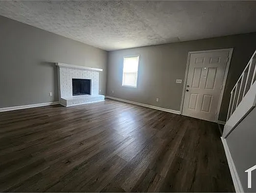 2353 Cragstone Ct — Photo 4
