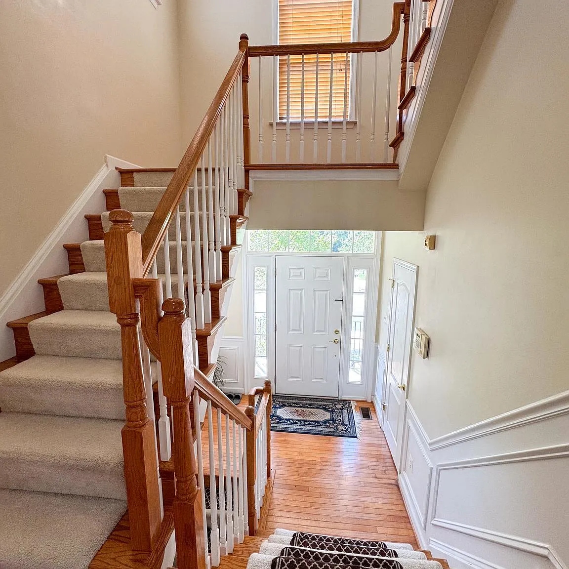 4 bed, 3.5 bath, 3769 sqft, $4,500 — Photo 2