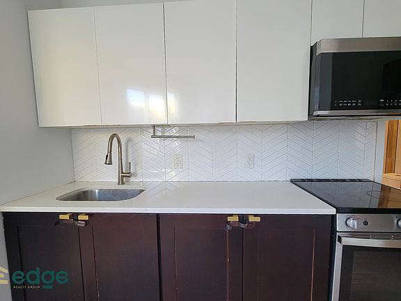 4th image of 2178 Bergen St #2C
